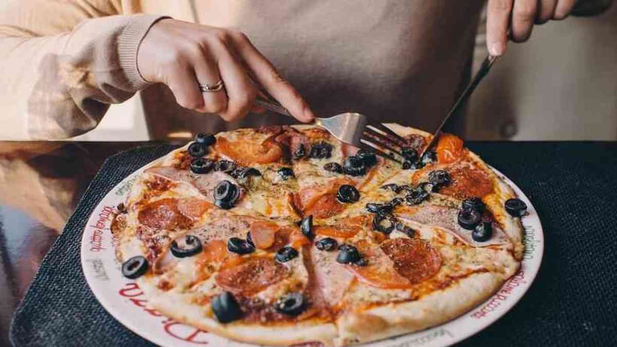 Quem nunca enfiou o pé na jaca? Entre o prazer e a culpa na hora de comer -  Saúde - Estado de Minas