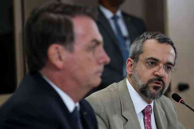Presidente Jair Bolsonaro e ministro da Educao Abraham Weintraub(foto: Marcos Corra/PR)