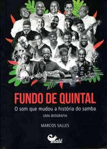 Foto do grupo Fundo de Quintal na capa do livro sobre a banda