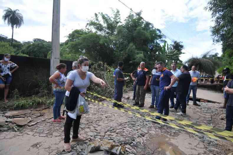 Cntia buscava ajuda para voltar para casa; ela testou positivo para COVID-19 e apresentava sintomas