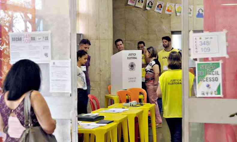 Enquanto no chega o momento das urnas, concorrentes a prefeitura de BH batalham na internet(foto: Juarez Rodrigues/EM/D.A Press 28/10/18)