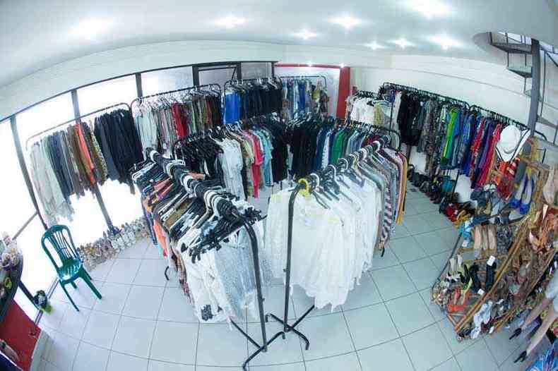 Loja de roupas usadas: mercado da moda de segunda mo tm crescimento e abre caminho para os negcios no segmento(foto: Francisco Dumont/Divulgao %u2013 19/11/15)