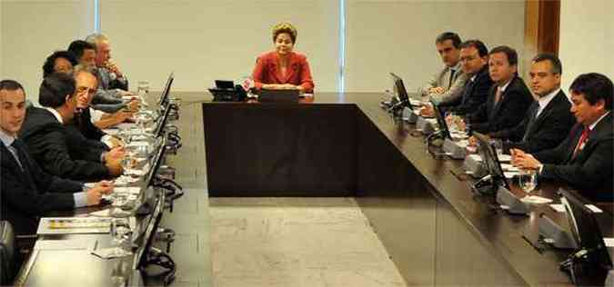 Dilma se reuniu nesta tera-feira com integrantes da OAB, com o vice-presidente, Michel Temer e com o ministro da Justia (foto: Antonio Cruz/ABr)