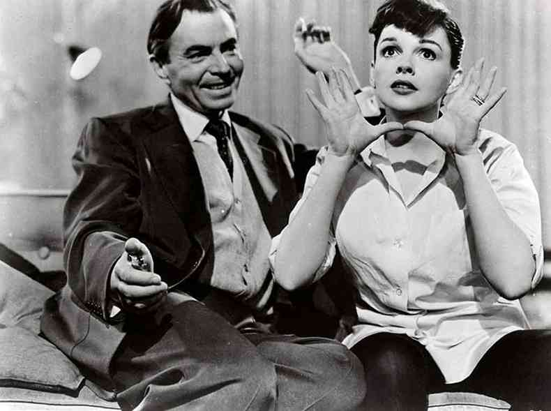 Estrelada por Judy Garland, a verso de George Cukor para Nasce uma estrela (1954)  atrao de hoje na mostra Musicais de Ouro, no Cine Humberto Mauro(foto: Warner/Divulgao)