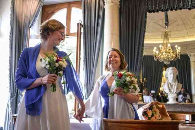 Lauren e Aline aps sua cerimnia de casamento em GenebraFabrice Coffrini/AFP