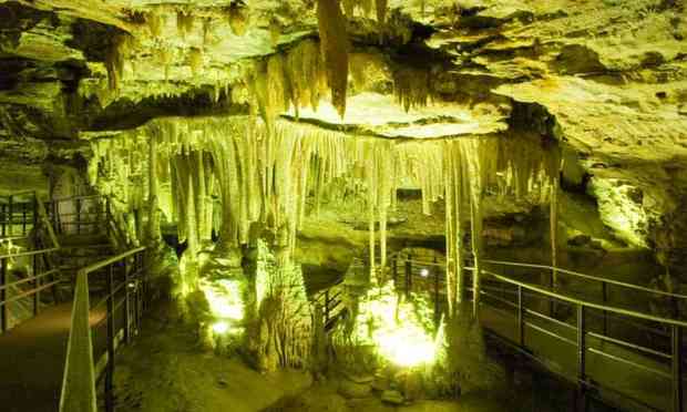 Visita da Spelayon Consultoria para curso de Espeleologia voltada ao  Licenciamento Ambiental - Photo de Monumento Natural Estadual Gruta Rei do  Mato, Sete Lagoas - Tripadvisor