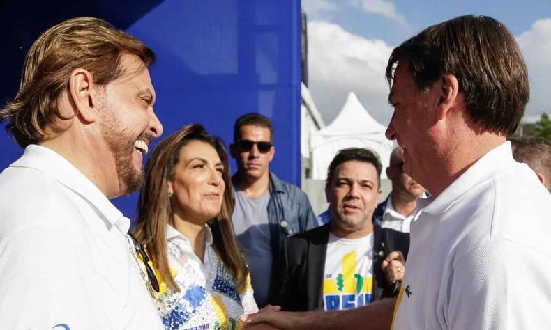 Estevam Hernandes com o então presidente Bolsonaro, na Marcha Para Jesus, em junho de 2019(foto: Isac Nóbrega/PR) Estevam Hernandes com o então presidente Bolsonaro, na Marcha Para Jesus, em junho de 2019