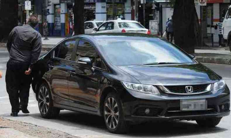 Deciso de inconstitucionalidade das leis municipais beneficiam motoristas do Uber(foto: Jair Amaral/EM/D.A Press)