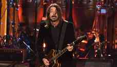 Foo Fighters lana msica de 10 minutos em homenagem  me de Dave Grohl