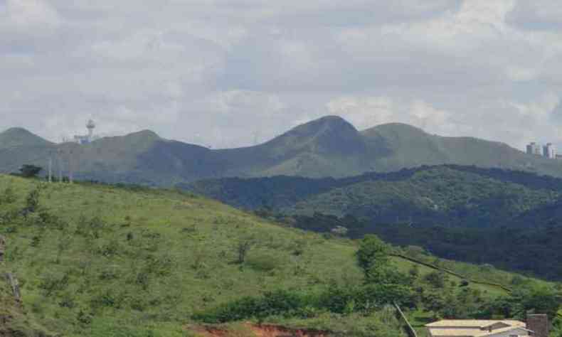 Vista da Mata do Jambreiro, onde as trs pessoas se perderam na tarde de ontem(foto: Tatiana Dias/Wikimedia Commons)