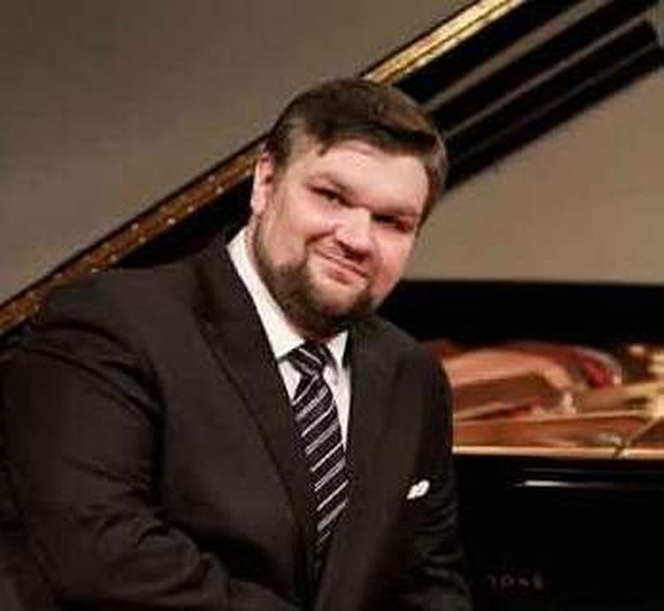 O solista Luiz Guilherme Pozzi