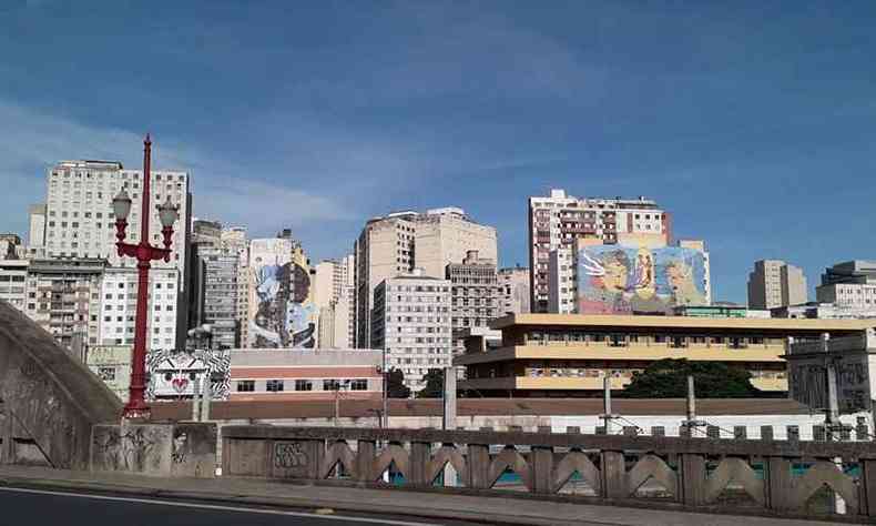 Painis do Cura, no Centro de BH, vistos da Rua Sapuca.  esquerda, parte do Viaduto Santa Tereza(foto: Jair Amaral/EM/DA Press)