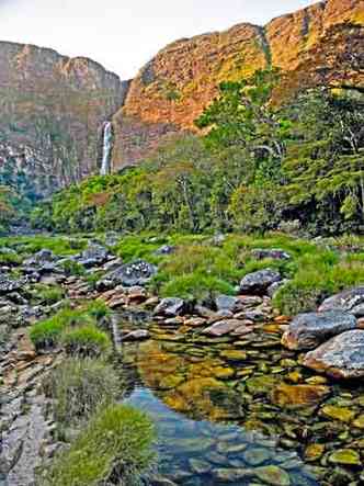 Cachoeira da Casca d%u2019Anta, uma das mais altas e belas do Brasil(foto: Mrio Castello/Esp. EM)