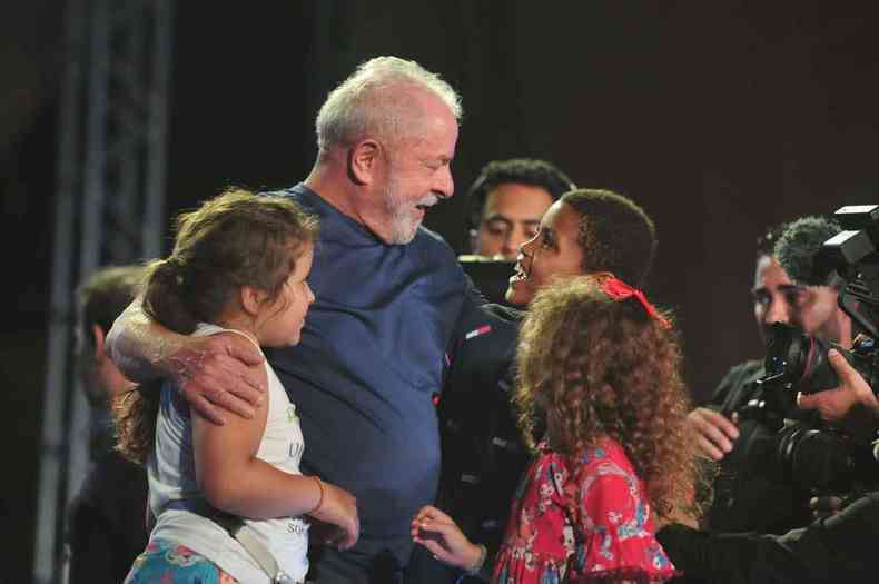 Luiz Incio Lula da Silva (PT), ex-presidente da Repblica e candidato  eleio , em discurso em Ipatinga, no Vale do Ao
