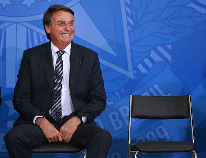 Bolsonaro concedeu perdo ao deputado que  seu aliado