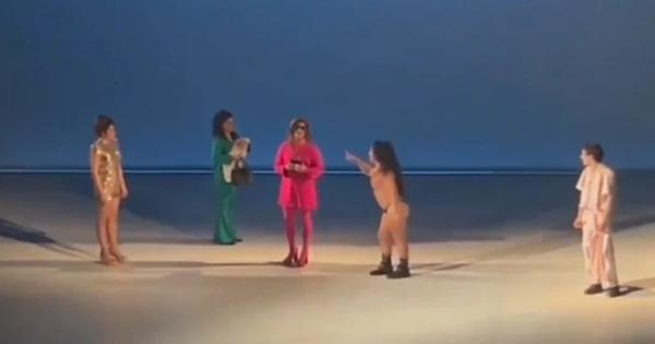 Elenco de peça em Portugal é alterado após protesto de travesti brasileira - Estado de Minas