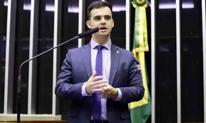 Imagem mostra deputado Junio Amaral