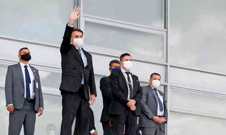 Jair Bolsonaro segue perdendo popularidade por causa da m conduta sobre a pandemia(foto: ALAN SANTOS/PR)