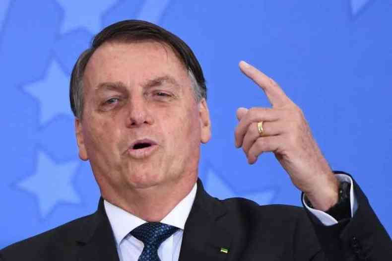 Bolsonaro voltou a tecer crticas contra governadores e prefeitos que aderiram ao lockdown e toque de recolher(foto: EVARISTO SA / AFP)