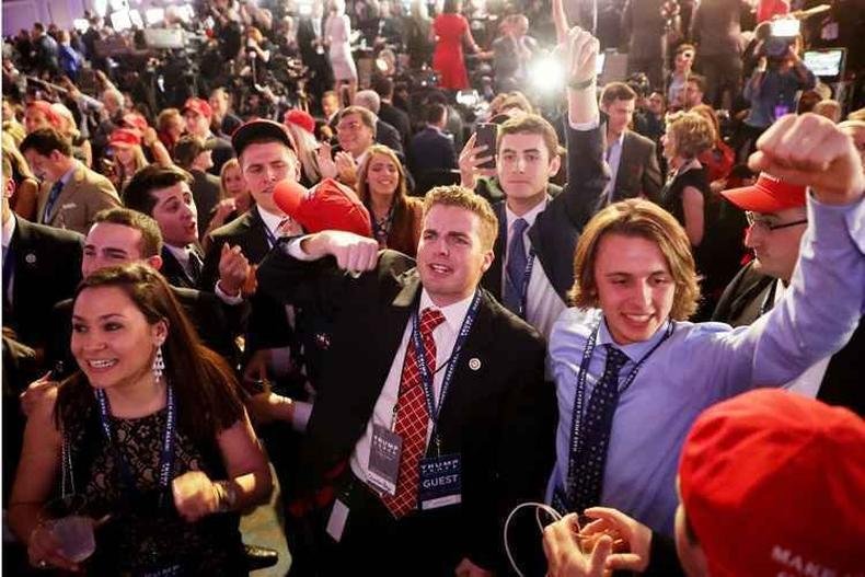 Republicanos comemoram conquista na Fl�rida(foto: AFP/CHIP SOMODEVILLA)