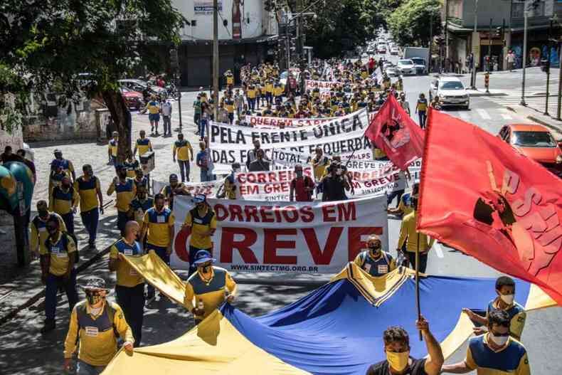Manifestao na tarde desta tera-feira agitou o centro da capital(foto: Luiz Rocha/Sintect-MG)