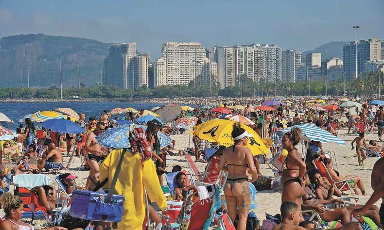 Praia do Rio de Janeiro lotada