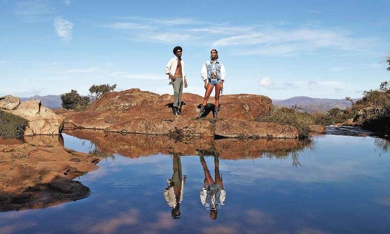 (foto: Gustavo Marx/divulgação) Modelos e o lago