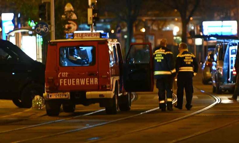 A mídia local afirma que uma sinagoga foi atacada. As circunstâncias exatas do incidente ainda estão sendo determinadas(foto: Joe Klamar / AFP ) A mídia local afirma que uma sinagoga foi atacada. As circunstâncias exatas do incidente ainda estão sendo determinadas(foto: Joe Klamar / AFP )