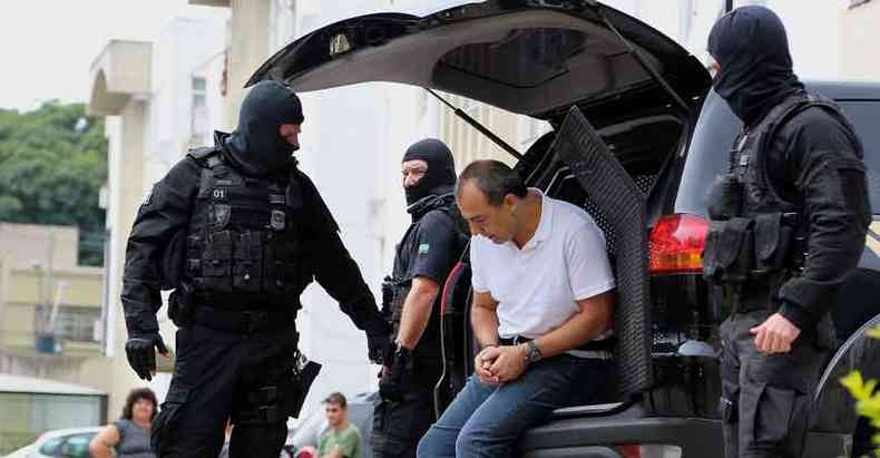  O ex-governador do Rio, Srgio Cabral cumpre pena de 200 anos de priso por vrios crimes(foto: Giuliano Gomes/Estado Contedo - 19/1/18)