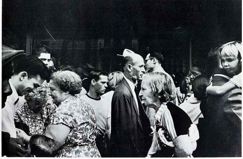 A obra foi lanada nos Estados Unidos em 1959, com prefcio do escritor Jack Kerouac, autor do famoso romance 