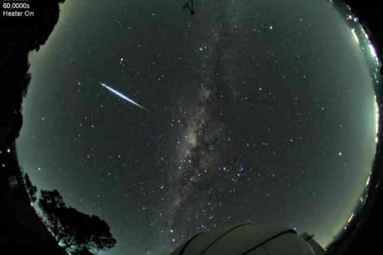 Imagem de meteoro captado pelo Observatrio do Pico dos Dias, em Brazpolis