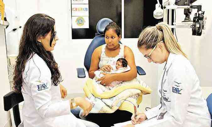 Fundao Altino Ventura pesquisa os impactos da microcefalia na estrutura do olho e j comeou a reabilitao dos casos diagnosticados (foto: Joo Carlos Lacerda/Divulgao FAV)