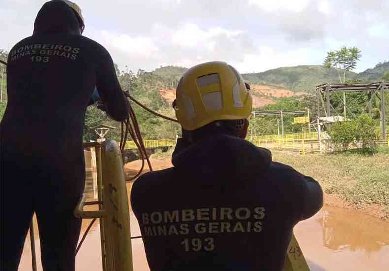 Bombeiros localizaram o corpo do adolescente desaparecido na Barragem da Usina de S Carvalho buscas Antnio Dias reservatrio represa barragem