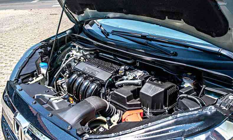 O motor 1.5, com 116cv com etanol, garante desempenho satisfatrio(foto: Jorge Lopes/EM/D.A Press)