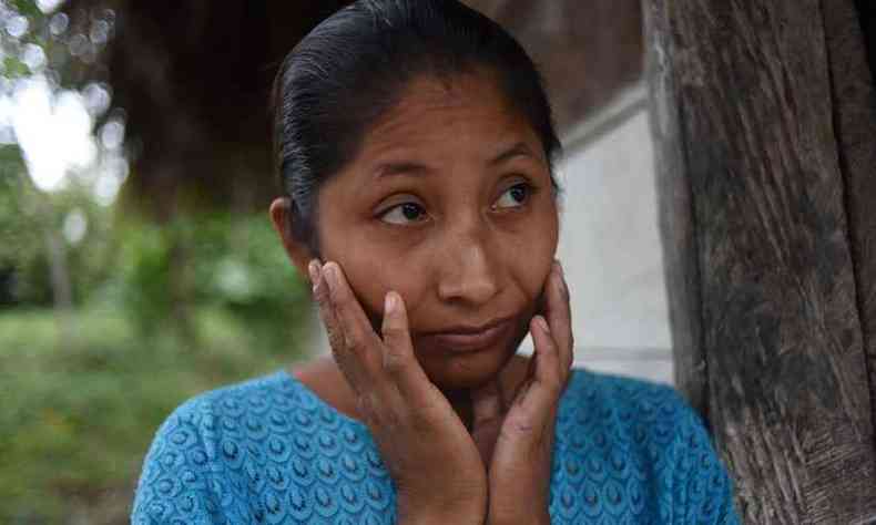 'Sinto dor e tristeza pela morte da minha filha', disse Claudia Maquin em San Antonio Secortez, vilarejo remoto da comunidade indgena de Raxruh, cerca de 150 km ao norte da Cidade da Guatemala(foto: AFP / JOHAN ORDONEZ)