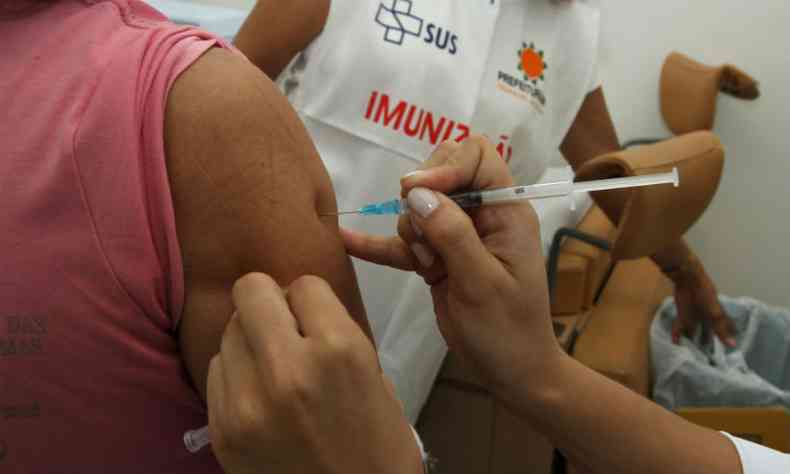 Vacinas contra a gripe esto a disposio da populao em todas as unidades do Sistema nico de Sade (SUS) (foto: Jair Amaral/EM/D.A Press)