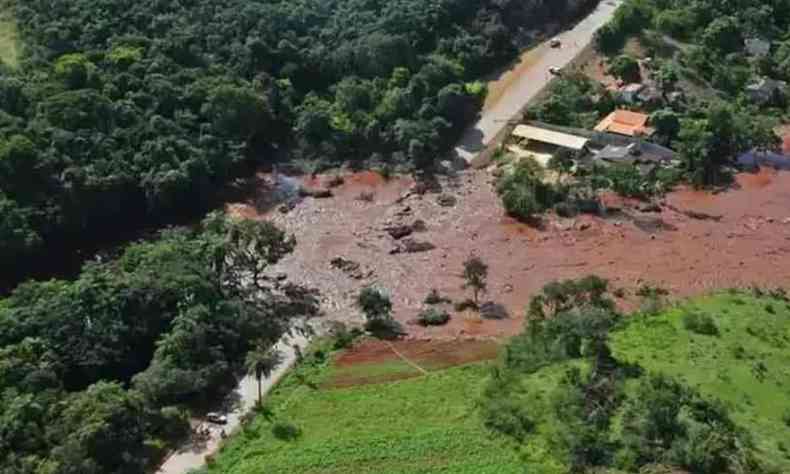 Rompimento de rejeitos de barragem da mineradora Vale, em Brumadinho, na Grande BH em janeiro de 2019