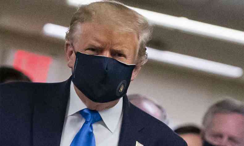 Trump anunciou que vai retomar as coletivas de imprensa regulares para informar sobre a situao da pandemia(foto: ALEX EDELMAN / AFP )