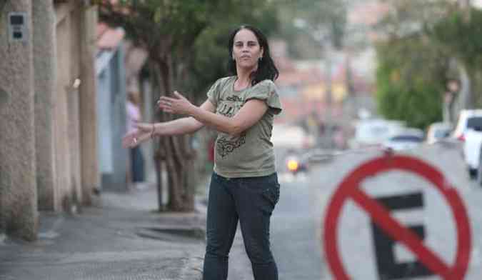 A atriz Marilia Aparecida Marques engorda a renda mensal alugando as vagas de casa, no Horto(foto: Joao Miranda/Esp. EM/D.A Press)