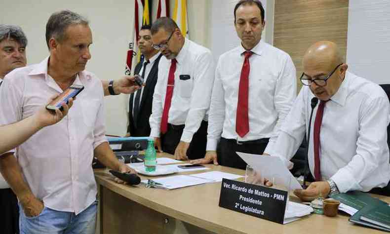 O vice-prefeito foi empossado nos primeiros minutos desta quarta-feira(foto: Cmara de So Loureno / Divulgao)