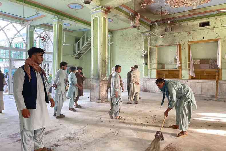 Exploso na mesquita xiita na cidade de Kandahar, sul do Afeganisto, deixou pelo menos 33 mortos e 74 feridos