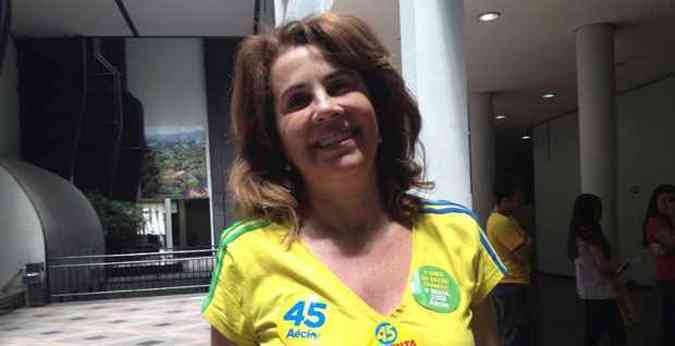 A professora da Ana Lcia Lopes tambm votou no Minascentro(foto: Luciane Evans/EM/DA Press)