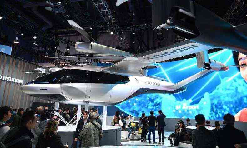 Hyundai est desenvolvendo veculo de propulso eltrica que far pouso e aterrissagem verticais(foto: Robyn Beck/AFP)