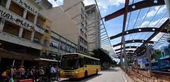 Ainda em obras, a Santos Dumont voltar a ser fechada no incio de 2014 entre ruas Curitiba e So Paulo(foto: Beto Magalhes/EM/D.A Press)