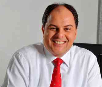 Jos Carlos Bastos  scio-diretor da Total, consultoria que pesquisou o ganho salarial em 40 funes(foto: ELDERTH THEZA/DIVULGAO)