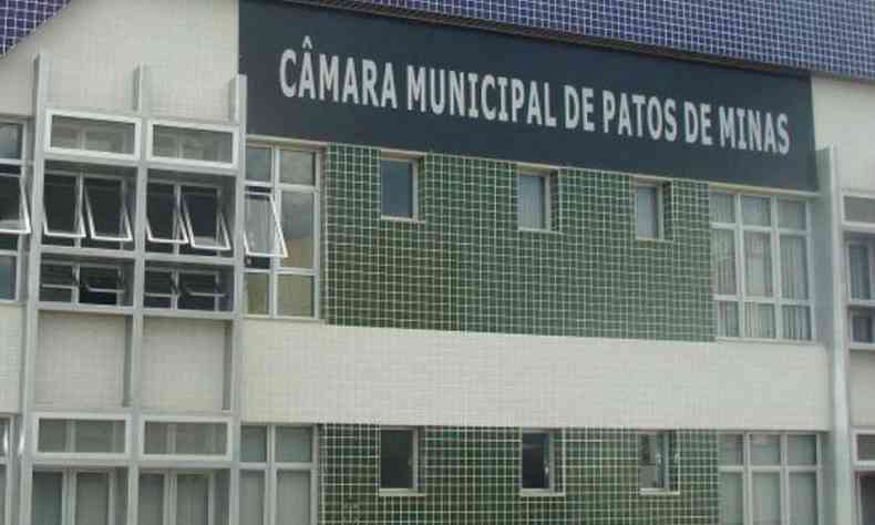 Legislativo de Patos de Minas ainda no foi notificado pela Justia