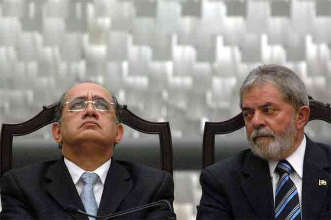 Gilmar Mendes e Lula, então chefes do Judiciário e do Executivo, respectivamente, em solenidade de posse no Superior Tribunal de Justiça, em 2008(foto: Cadu Gomes/CB/D.A Press - 3/9/08)
