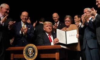 (foto: MANDEL NGAN / AFP)