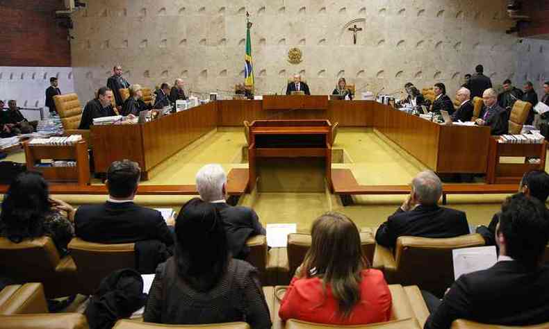 Na quinta-feira, dois ministros votaram a favor da descriminalizao do porte somente da maconha, a droga mais apreendida em Minas(foto: Carlos Humberto/SCO/STF - 10/09/15)