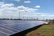 Consumidores podem produzir a própria energia ou alugar lotes em fazendas solares. Saiba como funciona